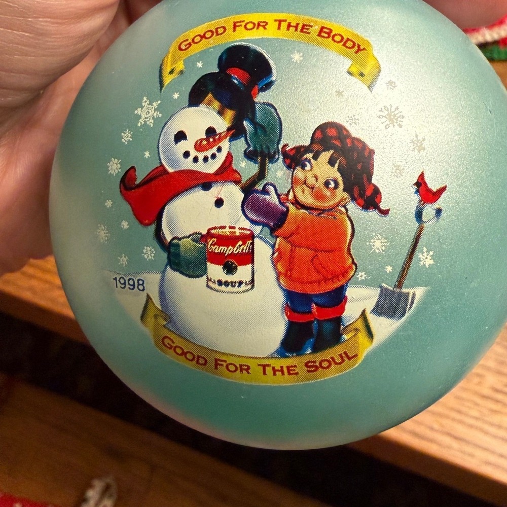 66. Vintage 1998 Campbell's collectors, edition ornament and original box. - Picture 6 of 6
